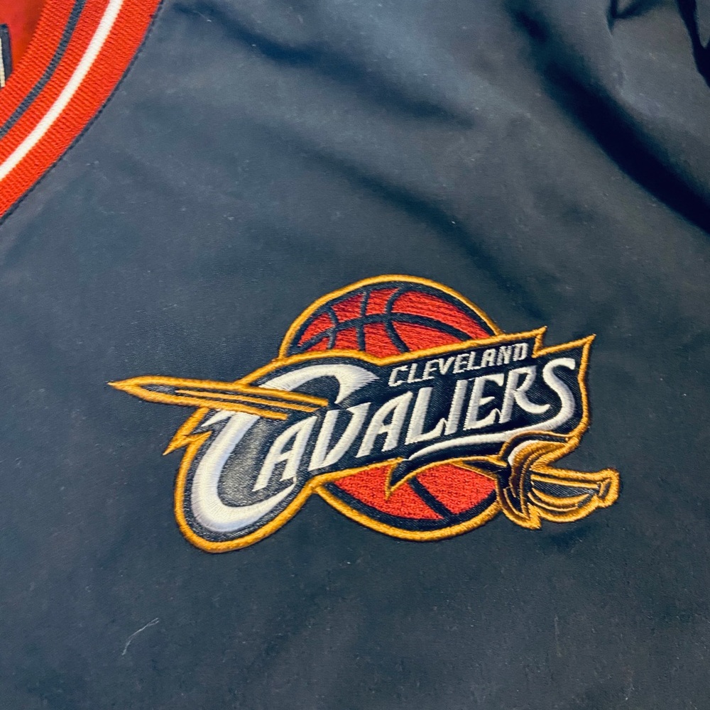 Men CAVS Lined Jersey